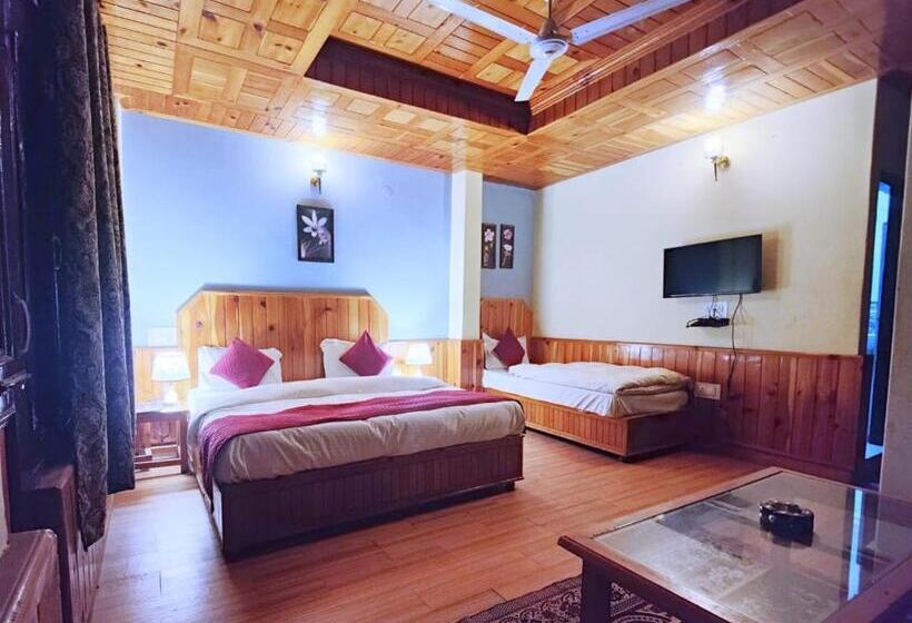 فندق Narayana Guest House