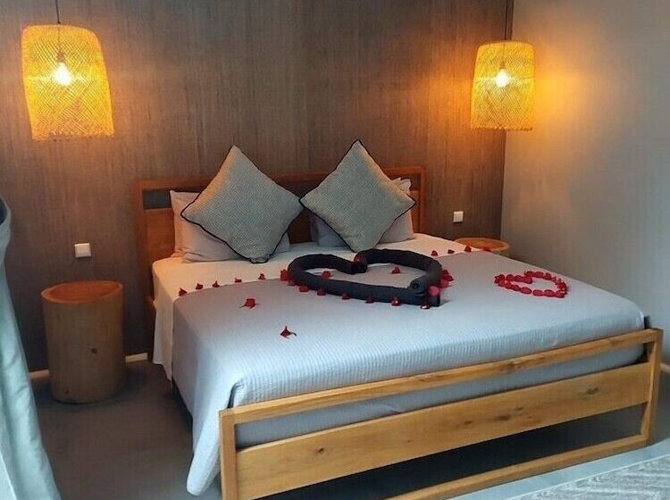 אתר נופש Mukumbura Lodge Bilene
