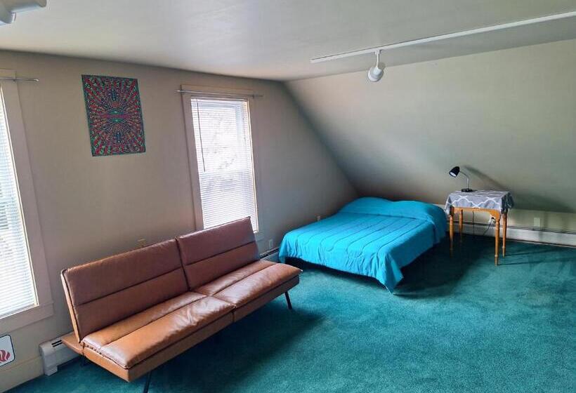 Terrapin Hostel