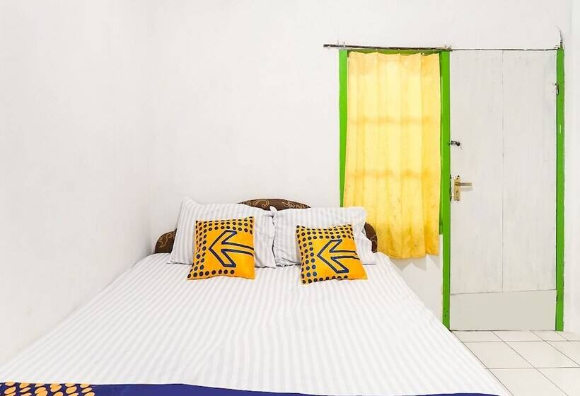 فندق Oyo 90194 Wisma Ria