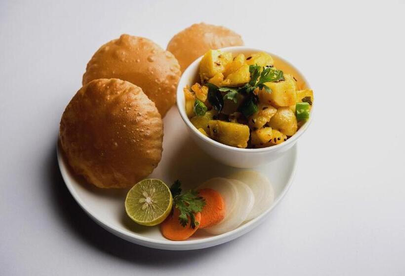 ホテル Oyo  Raj Laxmi Residency