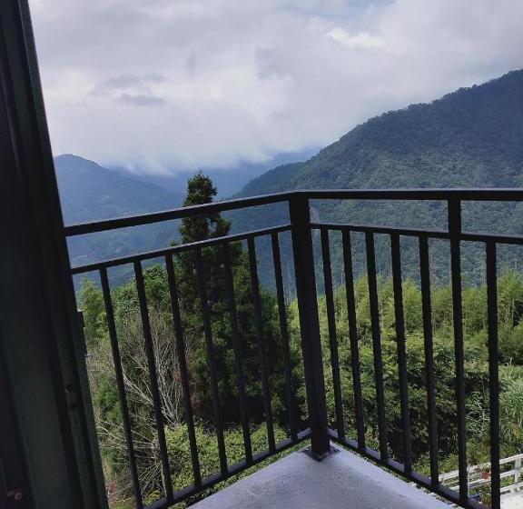 تختخواب و صبحانه 崗好山莊