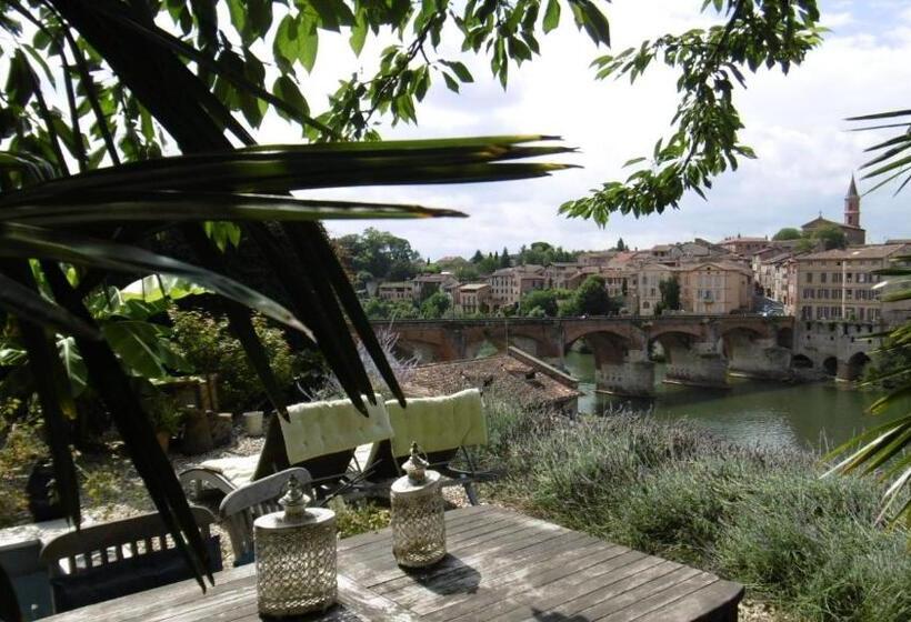 تختخواب و صبحانه Comfort And Fab Views