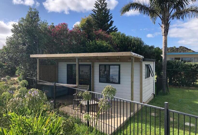 פנסיון Mount And Surf View Cabin
