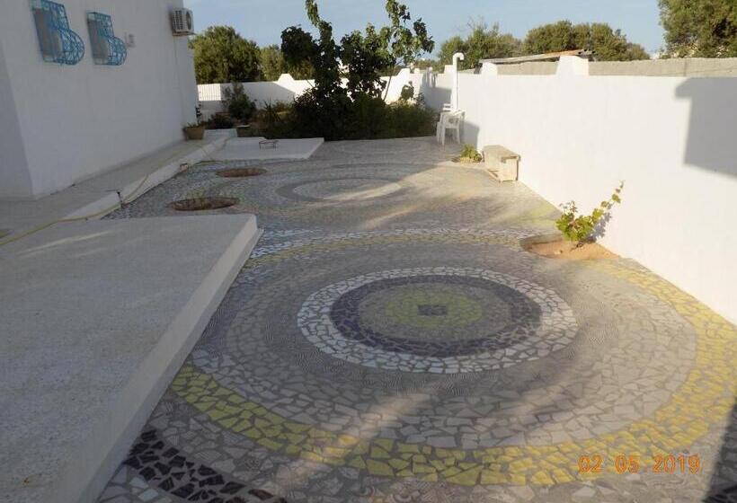 مبيت وإفطار Dar Mamina
