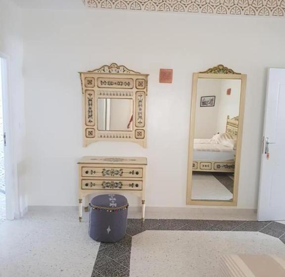 مبيت وإفطار Dar Mamina