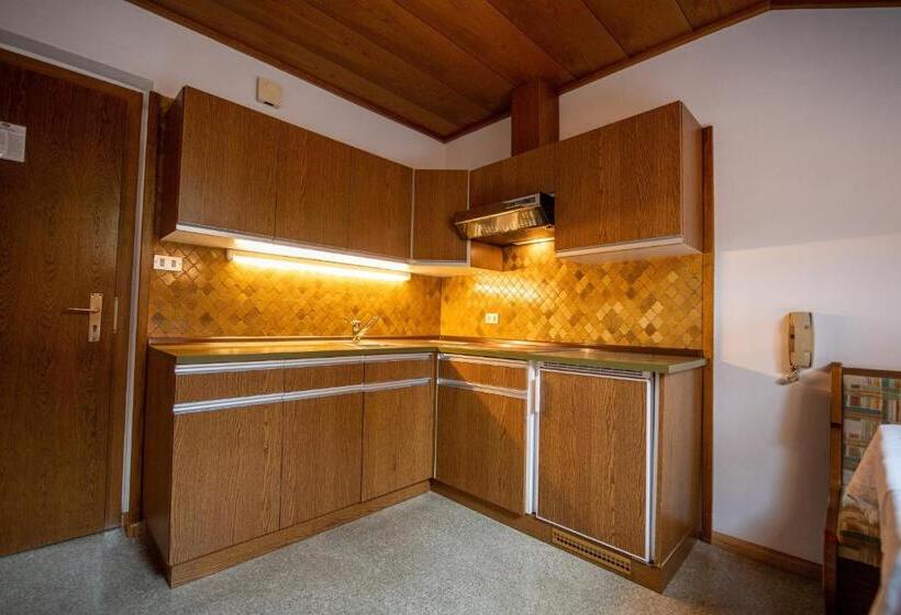 Пансион Apartments Zilli