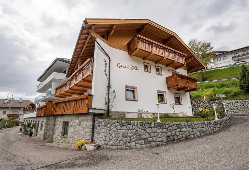 Пансион Apartments Zilli