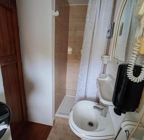 هتل Cruiser Restoran