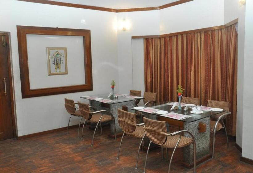 בית מלון כפרי Darling Residency