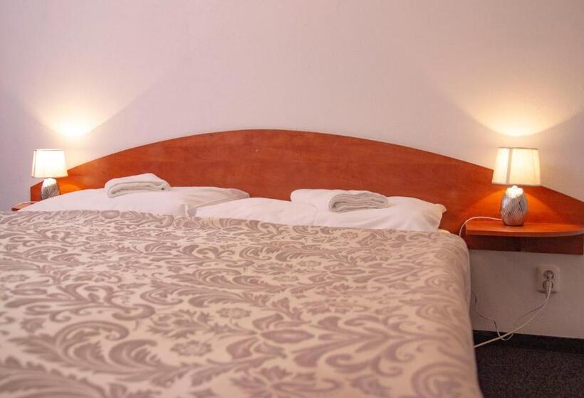 پانسیون Penzion Axa