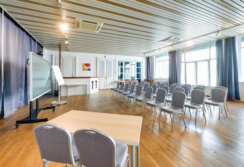 Brit Hotel Roanne   Le Grand Hôtel