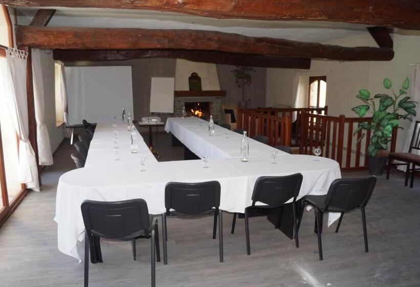 Отель Du Golf De Clécy