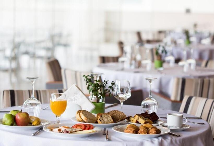 ホテル Elpida Resort & Spa