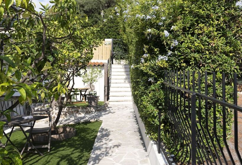 هتل Hôtel & Studios Astor