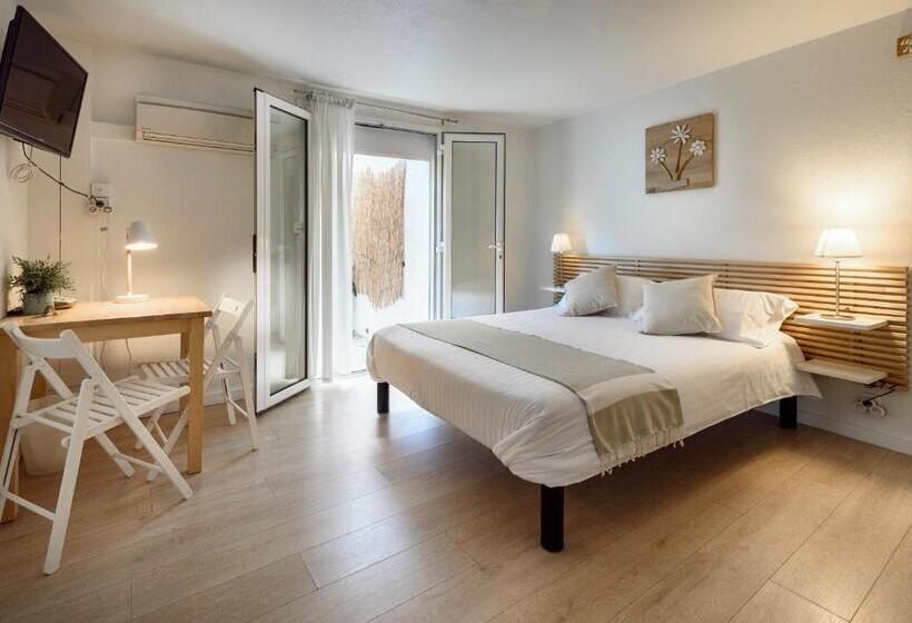 هتل Hôtel & Studios Astor