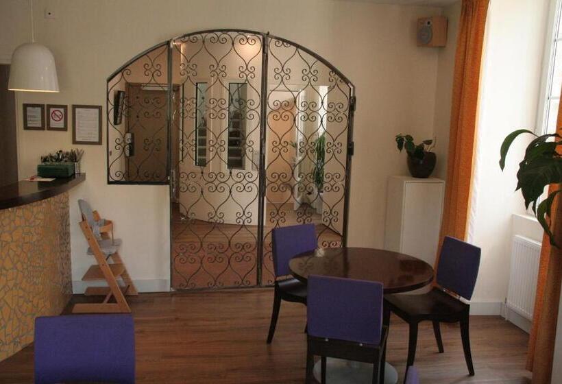 فندق La Beauze