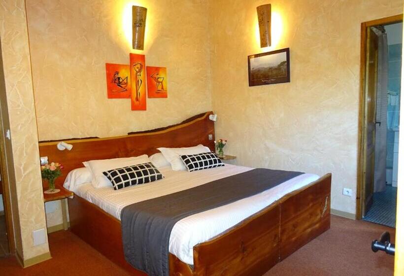 ホテル Les Chambres D Hotes Au Bois Fleuri
