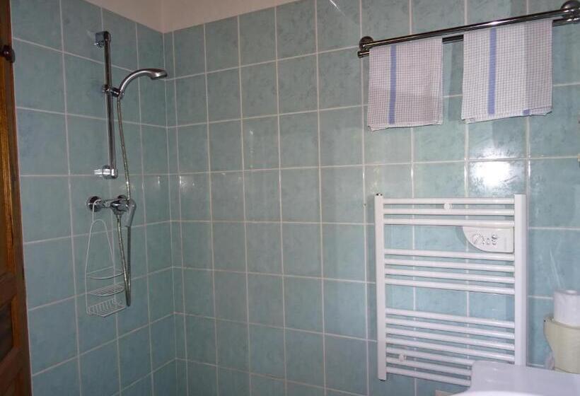 ホテル Les Chambres D Hotes Au Bois Fleuri