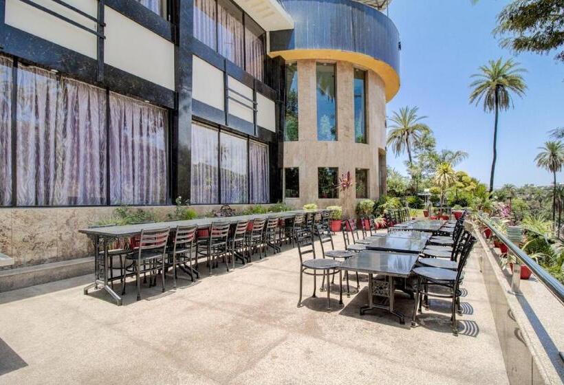 فندق Royale Palace