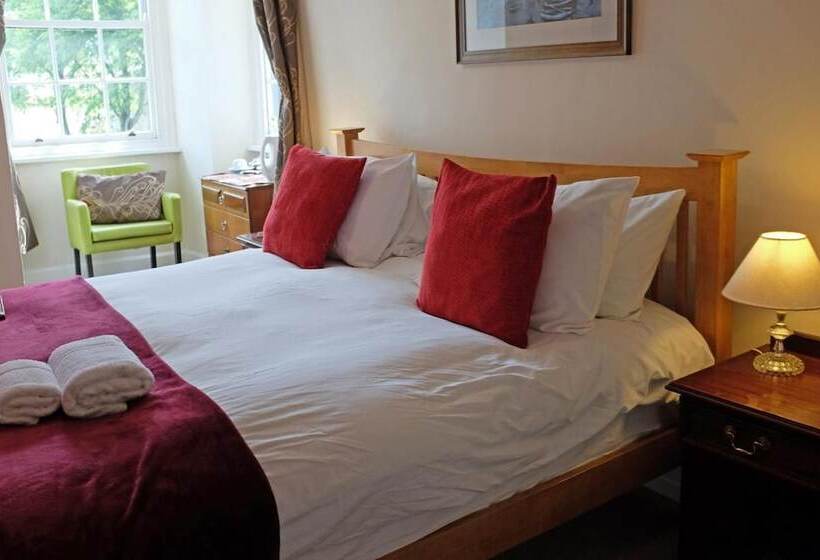 ホテル The Old Court