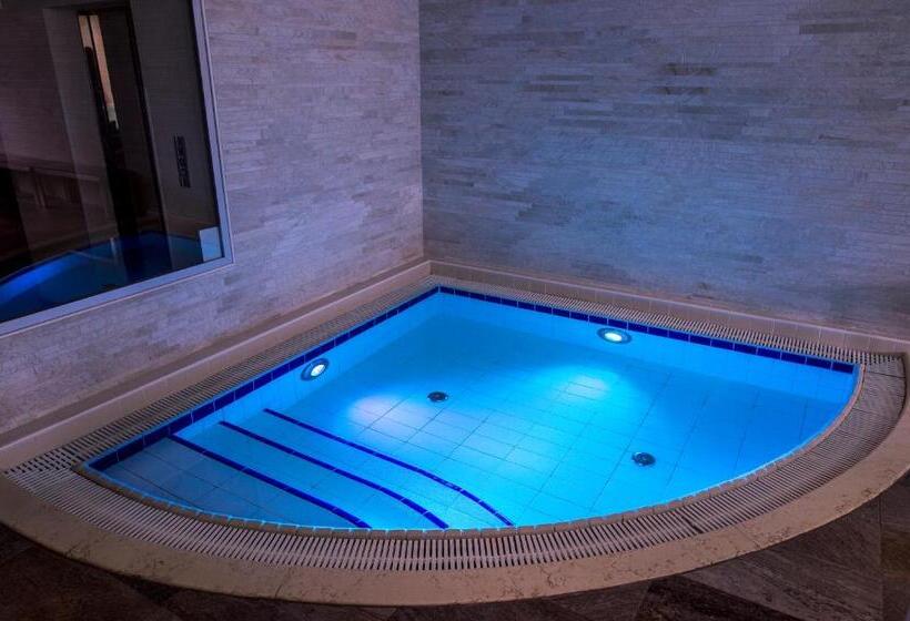 هتل Albergo Alla Rosa