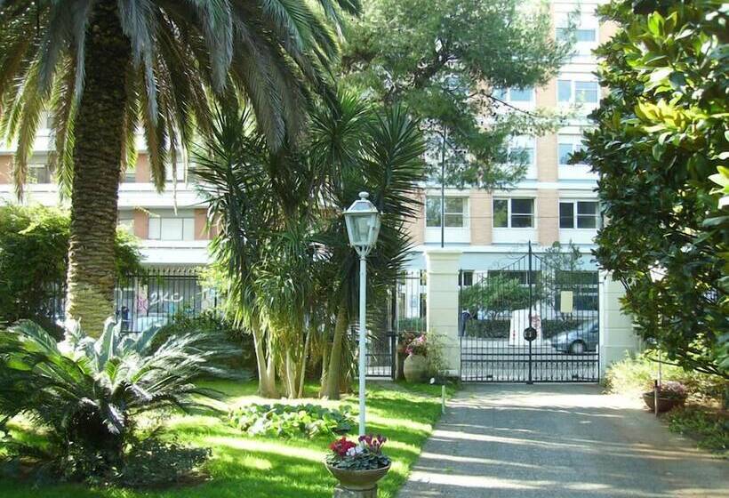 هتل Antica Villa La Viola