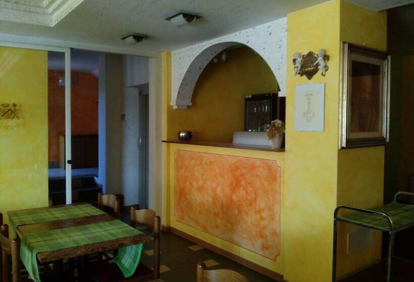 ホテル Empire Resort