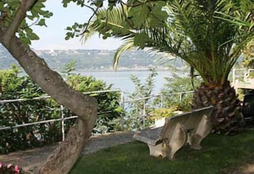 בית מלון כפרי La Culla Del Lago