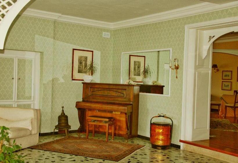 בית מלון כפרי La Culla Del Lago