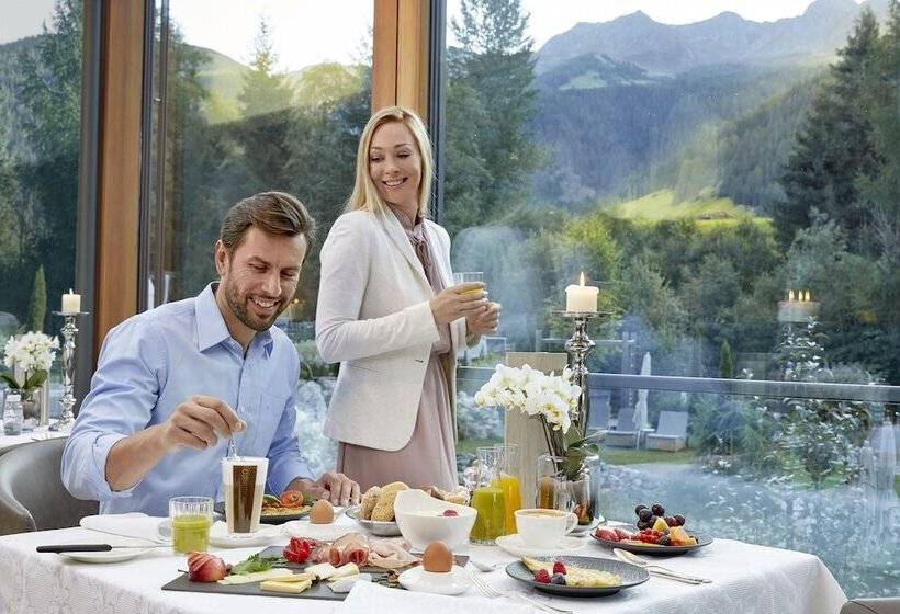 ホテル Quelle Nature Spa Resort