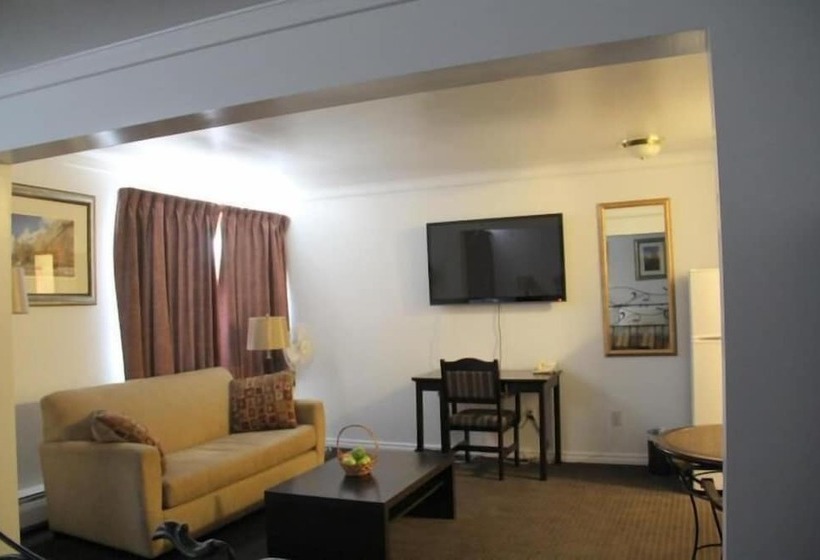Acorn Motel