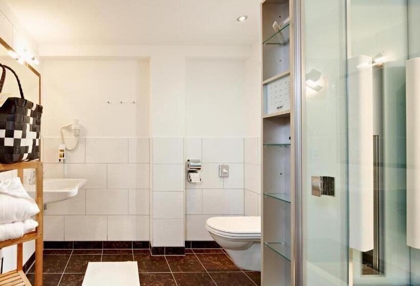 هتل Erlebniswelt Stocker