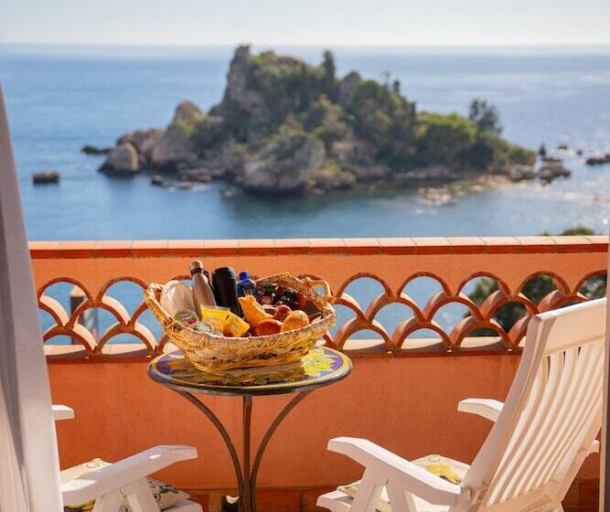 هتل Mendolia Beach