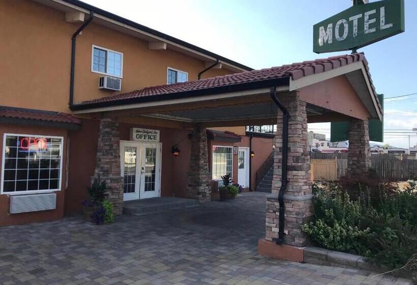 בית מלון כפרי Sahara Courtyard Inn Osoyoos