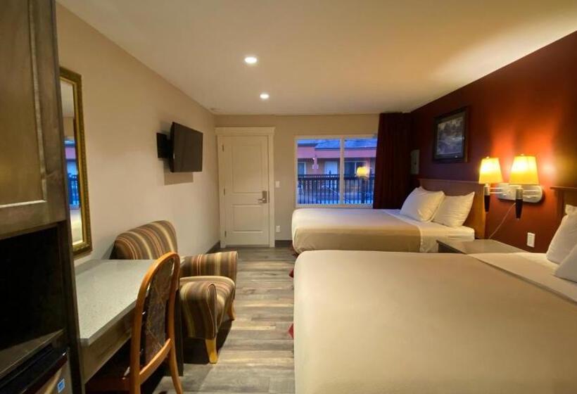 בית מלון כפרי Sahara Courtyard Inn Osoyoos