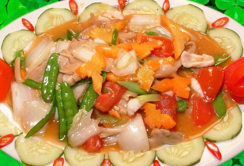 هتل Sibayak Internasional