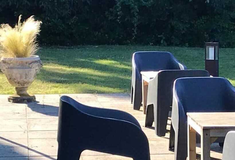 住宿加早餐  Château De Gramazie Chambres D Hôtes