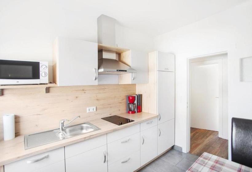 فندق Pension Schmidt