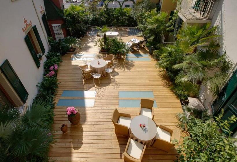 هتل Sembenini Palace