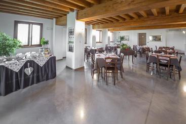 هتل Cascina Borghetta