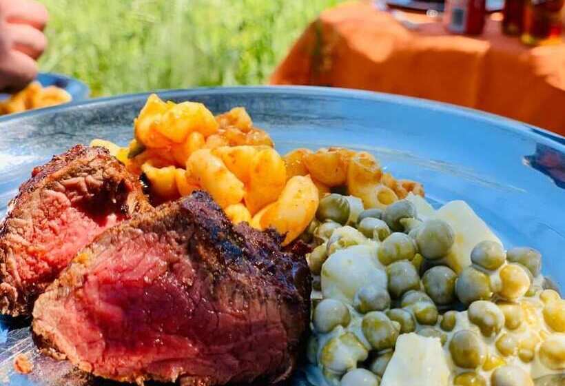 酒店 Africa Awaits Lodge & Safaris