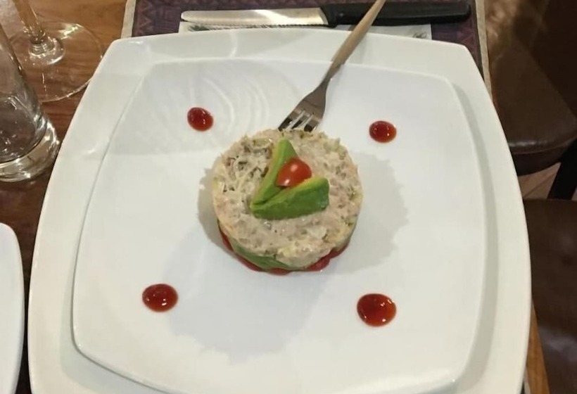 酒店 Africa Awaits Lodge & Safaris