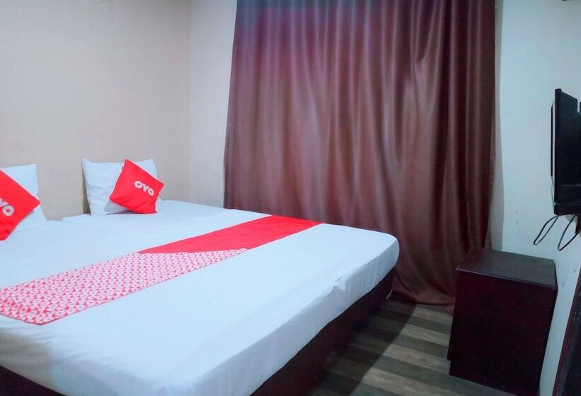 هتل Putri Gading 2 By Oyo Rooms