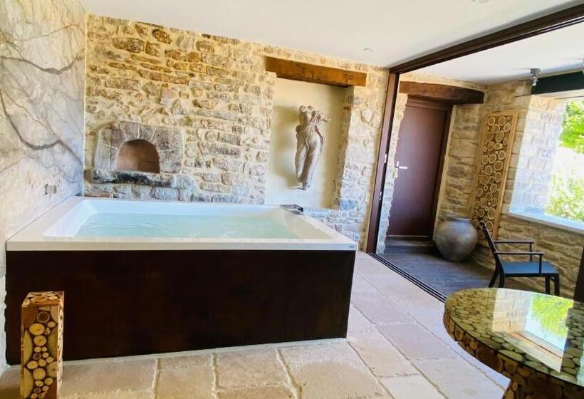 住宿加早餐  La Maison Du Passage   Chambres   Suites Premium, Spa, Piscine Et Restaurant
