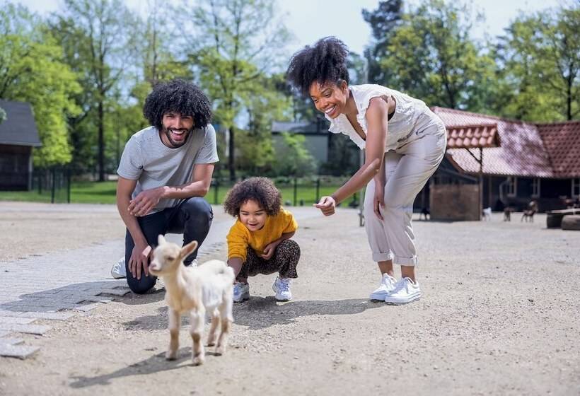 هتل Center Parcs Erperheide