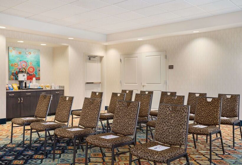 هتل Hampton Inn & Suites West Des Moines/sw Mall Area