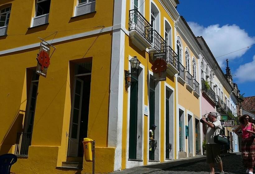 هتل Laranjeiras Hostel
