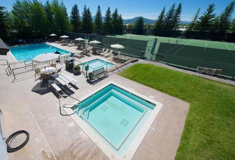 فندق Teewinot Condominiums