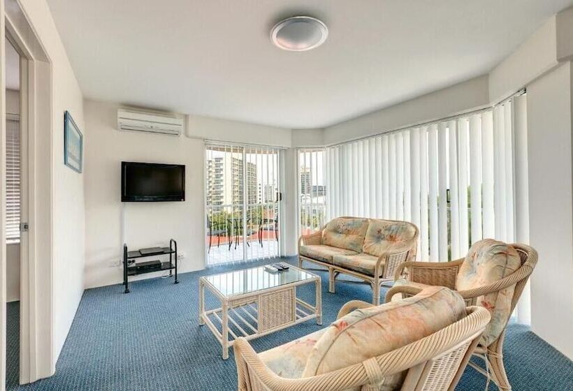 Bayviews & Harbourview Holiday Apartments